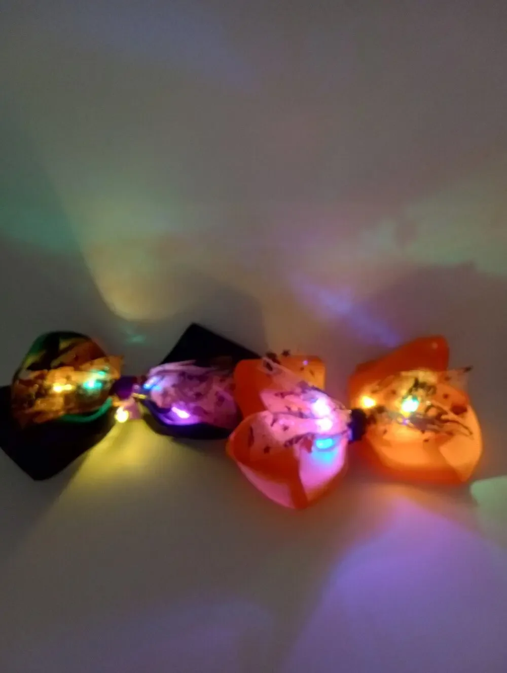 2 Light Up Halloween Bows Black Bow/Orange Bow 1018-19